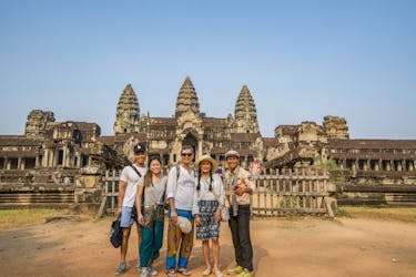 Excursão privada de 3 dias aos templos de Angkor, Banteay Srei e Floating Village